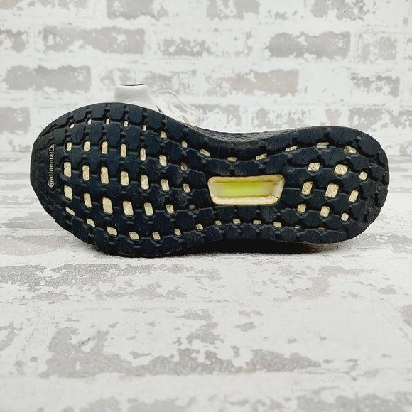 adidas Ultraboost 20 Cloud White Womens Athleisure Running Sneakers i304 - Picture 8 of 13